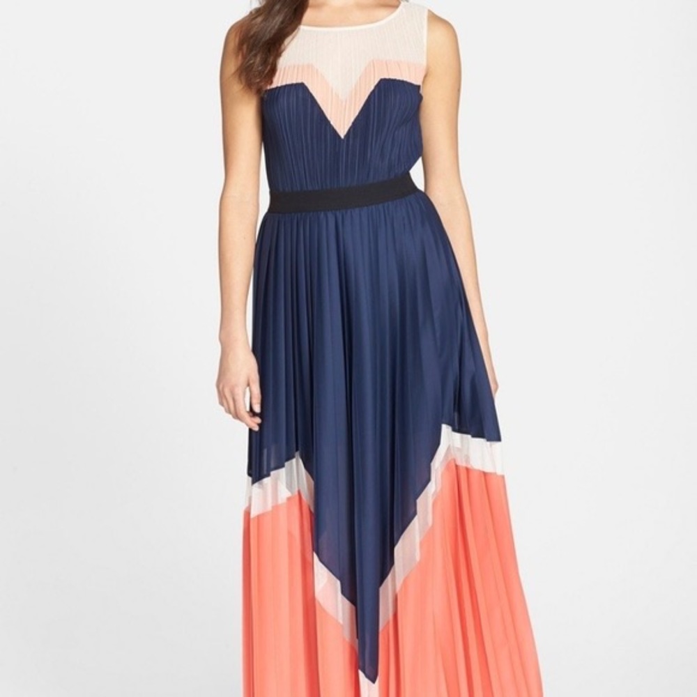 BCBG Maxazria Kathrine Dress - Size Large